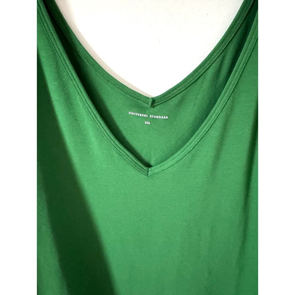 Universal Standard Double V-Neck Basic Short Slee… - image 4